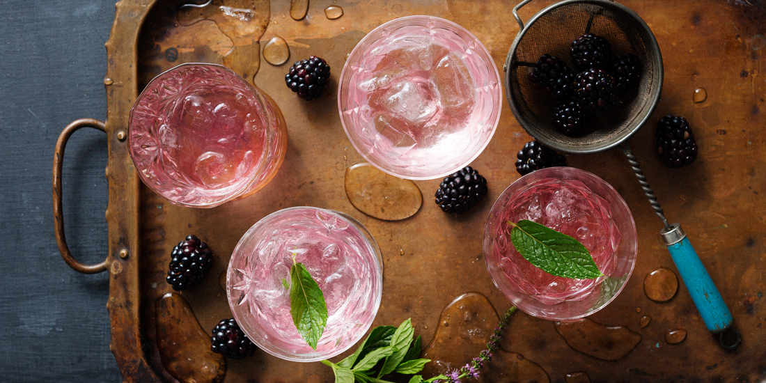 Salute spring with a batch of blackberry gin