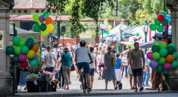 Riverside Markets