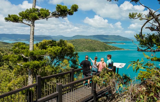 From Airlie to Whitehaven Beach – our ultimate guide to the Whitsundays