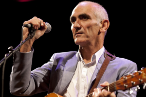 Paul Kelly and Missy Higgins at Sandstone Point Hotel