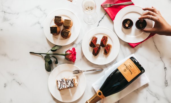From sumptuous spreads to champagne garden parties – Mother’s Day celebrations for every mama