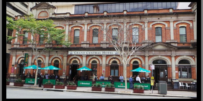 Anzac Day at Grand Central Hotel