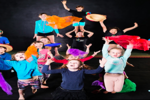 Flipside Circus – Winter Holiday Program