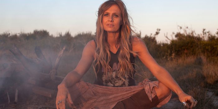 Kasey Chambers & The Fireside Disciples