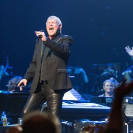 Red Hot Summer presents John Farnham