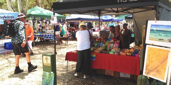 Coochiemudlo Island Christmas Beach Markets