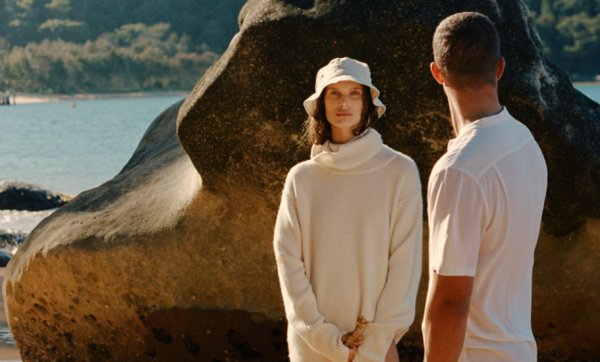 Venroy wraps you in cashmere and linen for winter