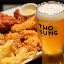 Momo Chicken & Beer brings its finger-lickin' goods to Garden City