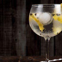 Become a gin-ius with Gin Loot's monthly subscription service