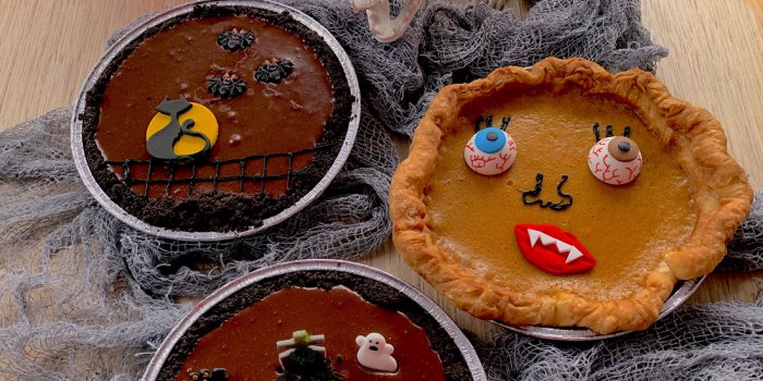 Decorate Your Own Halloween Pie at Pie Town