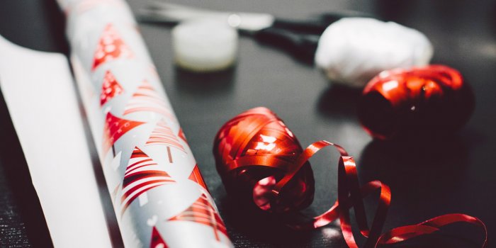 School holiday activity: Christmas wrapping paper workshop