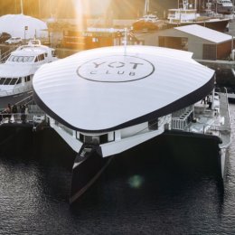 Oh captain, my captain – rent a superyacht through boat rental platform Flotespace