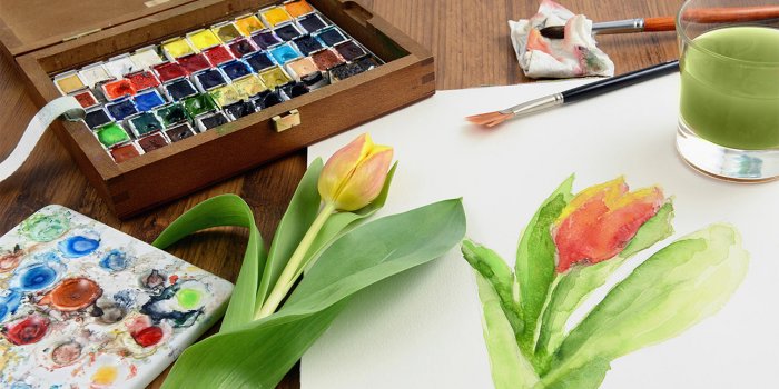 Amateur art program: Still life drawing – Classic florals