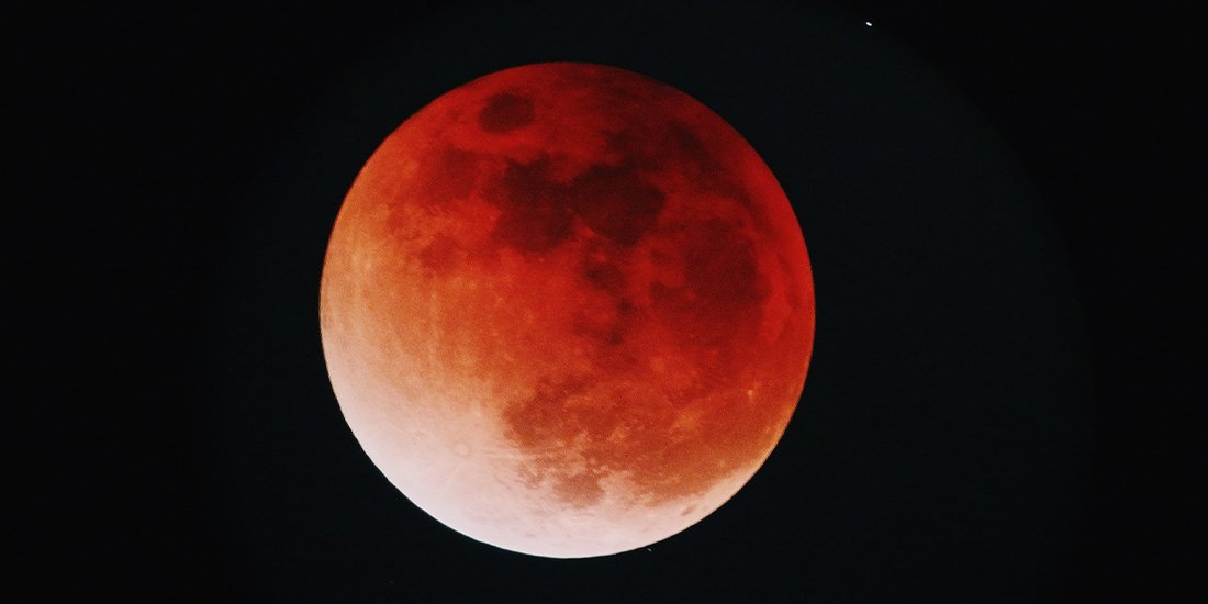 Eyes in the sky – when to see the super blood moon in a total lunar eclipse in Brisbane