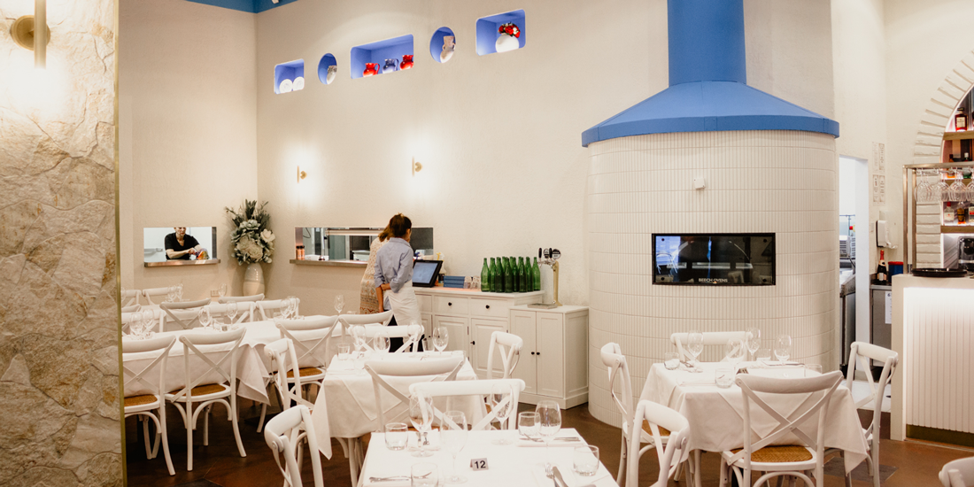 TWE Santorini Restaurant Grill Bar 03 1100x550 C Center 