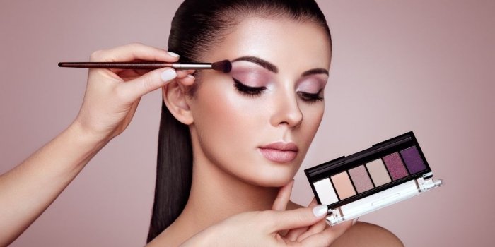 Teen Makeup Masterclass – SAMFORD