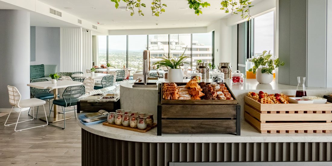 Buffet breakfast and sunset sips – elevate your staycay in Dorsett Gold Coast's stunning Executive Lounge