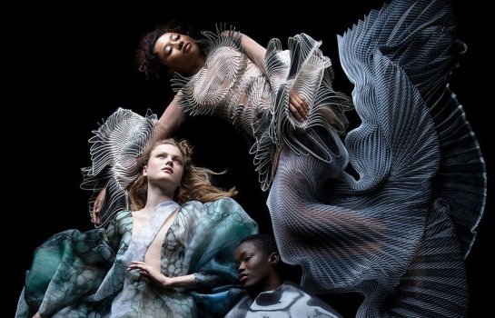 The Calile Hotel is hosting a fascinating panel discussion to celebrate QAGOMA's new Iris van Herpen exhibition