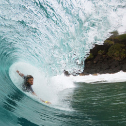 SURF/BRAND revives the lost art of bodysurfing