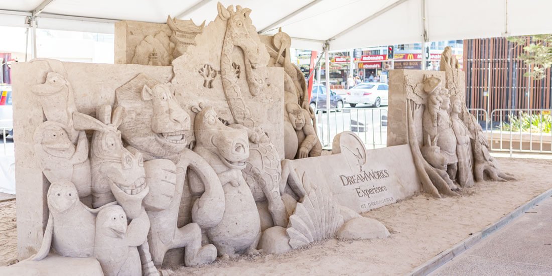 Artists and sculptors hit the Surfers Paradise beachfront for the 2017 Sand Safari Arts Festival