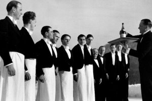 Surfers Paradise Variety Waiter's Challenge