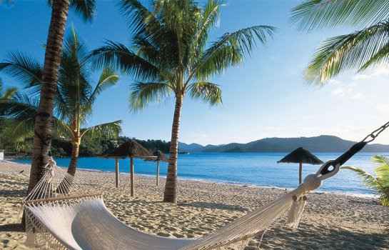 The Roadtrip Series: live your dreamy island getaway fantasy at The Whitsundays