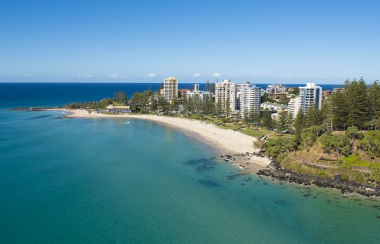 The Weekend Series: southern vibes – snack, sip and swim your way through Coolangatta