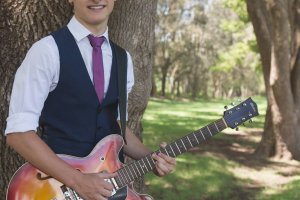 Harry J Hart live At The Busking Station