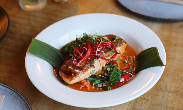 Curries, cocktails and coconuts – Sticky Rice spins Thai cuisine on its head in Tugun