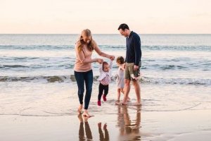 Travelshoot: Pop-Up Family Shoot for Mother's Day – Gold Coast