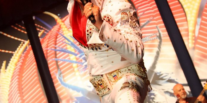 Elvis Forever Night | Dean Vegas live in The Paddock