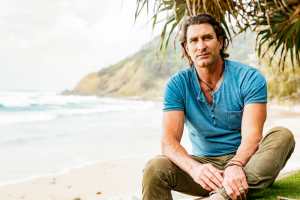 Pete Murray Live at NightQuarter