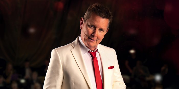 Tom Burlinson at The Star