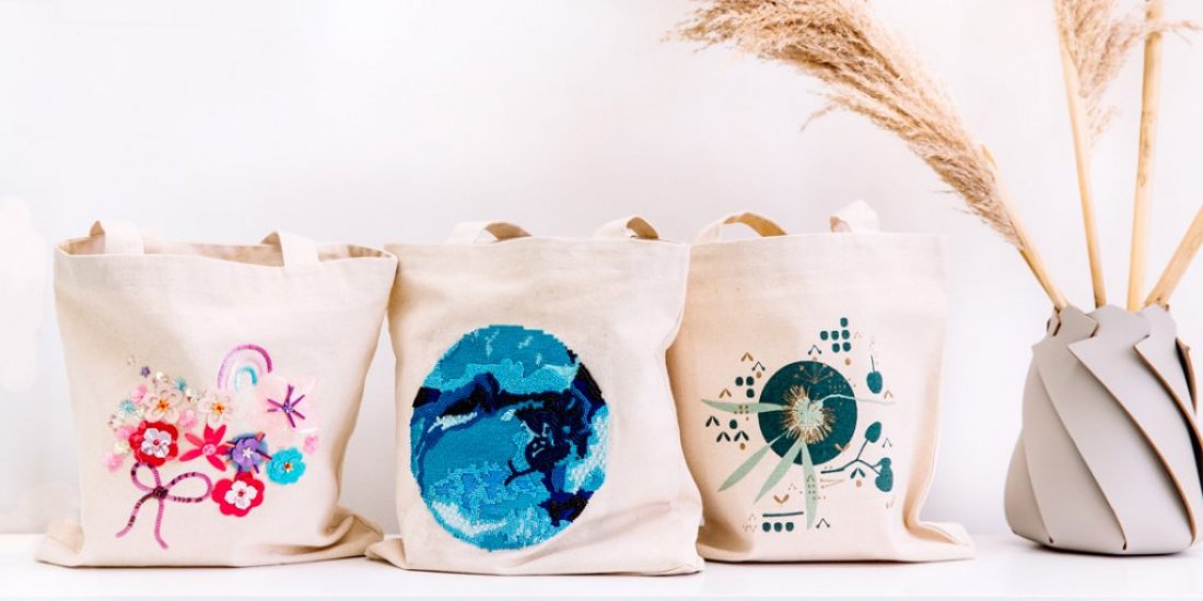 Ethical label Khòlò releases tote collab collection for Refugee Week 2019