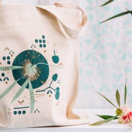 Ethical label Khòlò releases tote collab collection for Refugee Week 2019