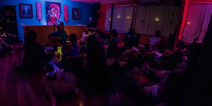 Candlelight Kirtan at Australian School of Meditation and Yoga