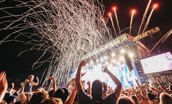 DJ Carl Cox, Example, Hot Dub Time Machine to headline huge two-night concert at Vodafone Gold Coast 600