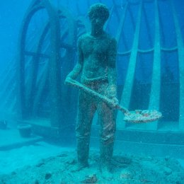 Discover a whole new world at Australia's first underwater museum