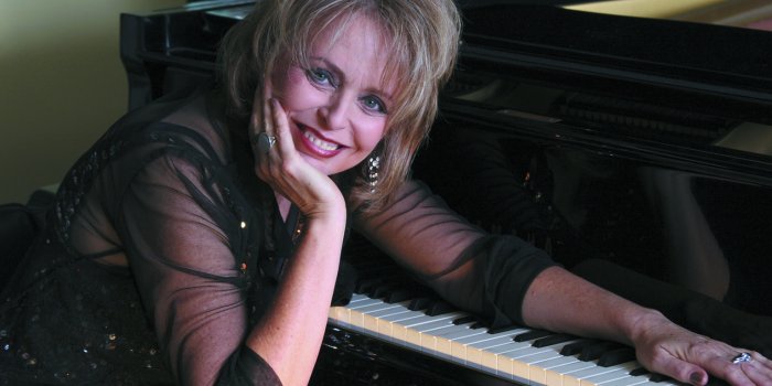 Jan Preston – 88 Pianos Honky Tonk Town