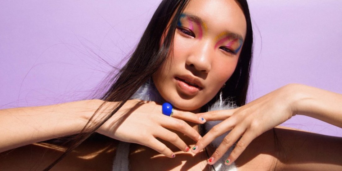 Live out your 90s dreams with Flowerbed Nails stickers