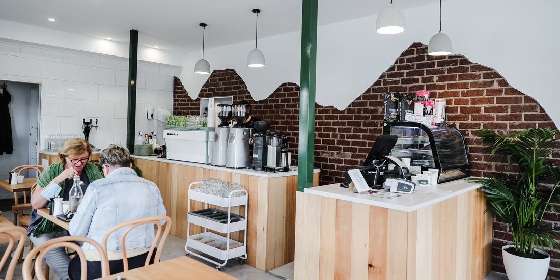 Sip coffee, eat B&E rolls and be grateful at Burleigh's new eatery Magnolia Lane