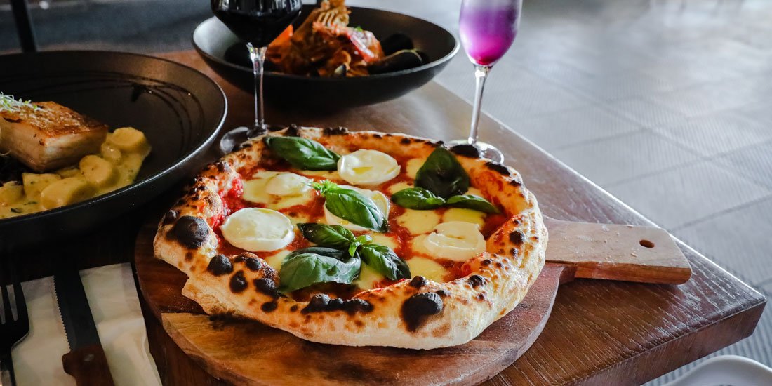 Pizza pit stops – Double Zero fires up the oven at Robina Town Centre to make Christmas shopping a little more festive