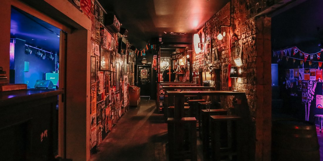 Vinnies Dive Bar