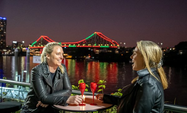 Take advantage of your last chance to wine and dine at Eagle Street Pier