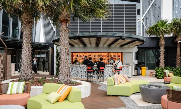 Sublime sips and sensational views – The Langham, Gold Coast welcomes a new open-air bar, Coral Moon