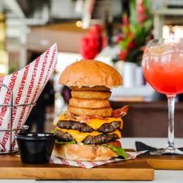 Iconic American bar and grill TGI Fridays opens its Australasian flagship venue on the Gold Coast