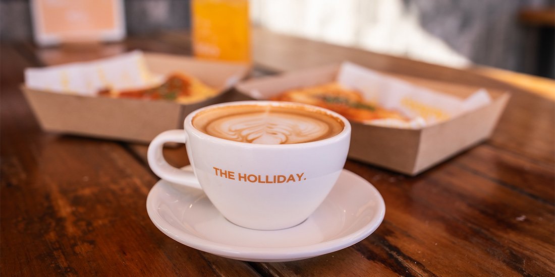 Embrace those sweet vacay vibes at Nobby Beach's The Holliday. Coffee